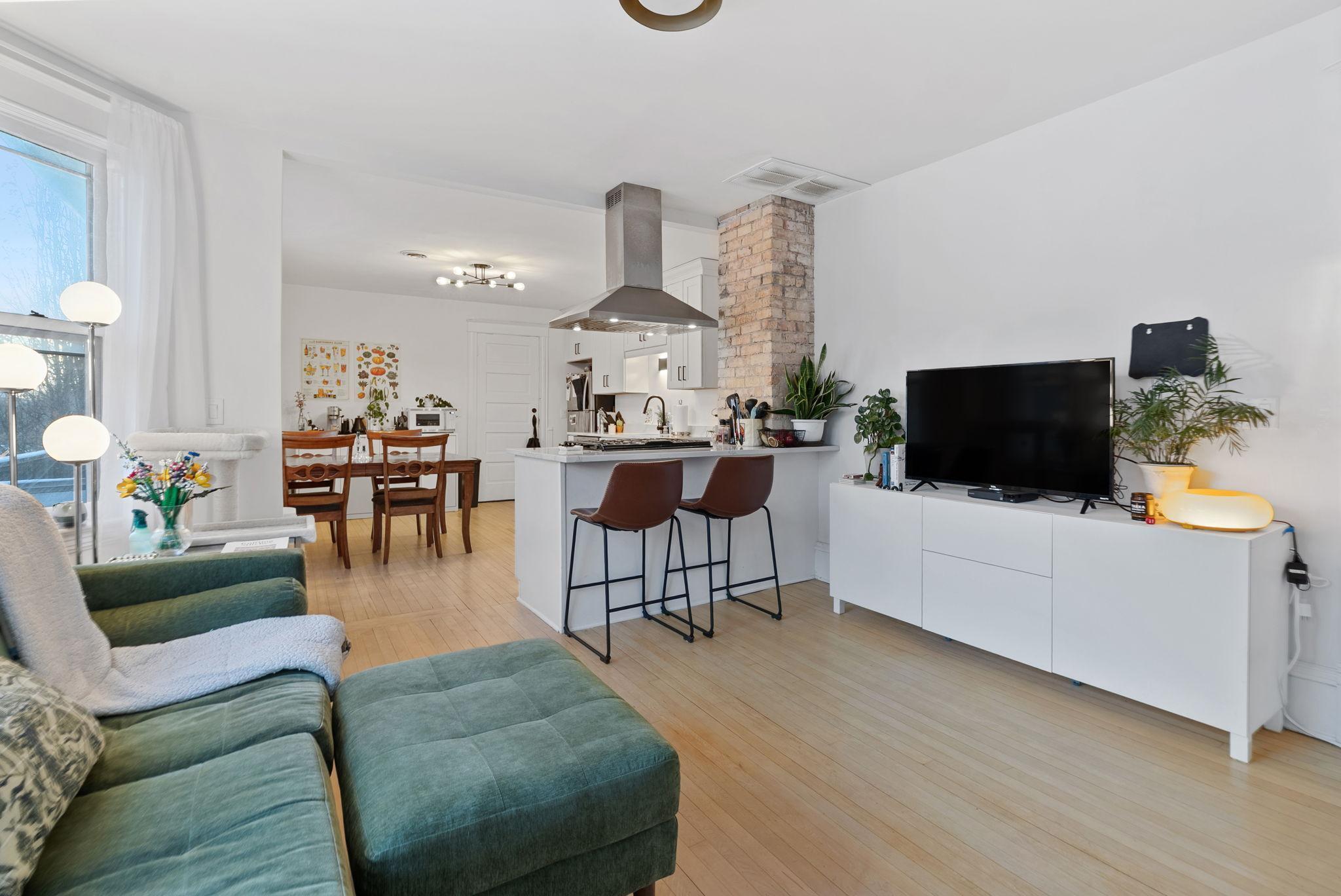 1218 5th Street Northeast Minneapolis, MN 55413 - Photo 18 of 33