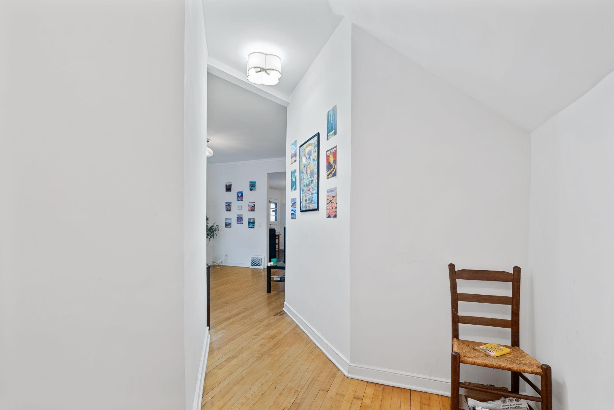 1218 5th Street Northeast Minneapolis, MN 55413 - Photo 3 of 33