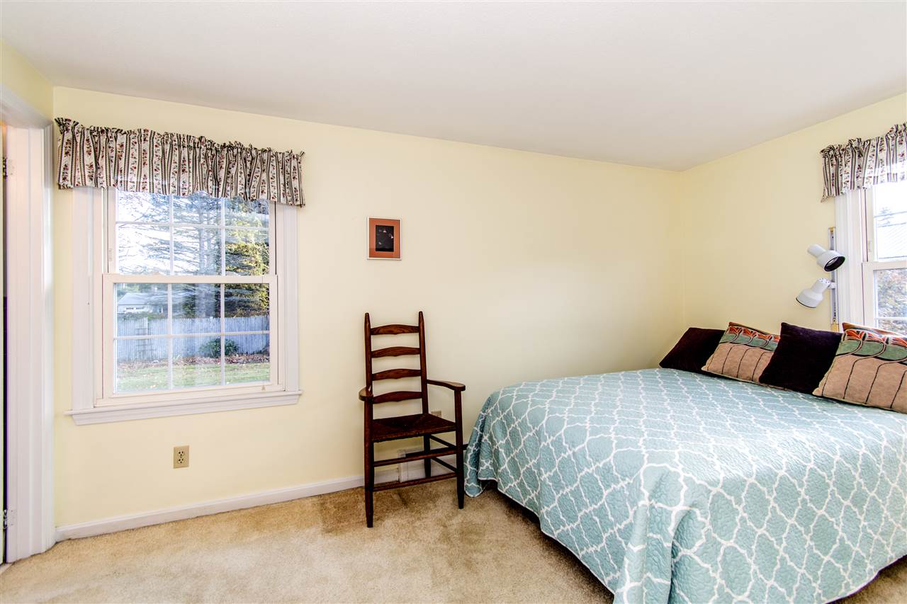 27 Stevens Road North Hampton, NH 03862 - Photo 14 of 37