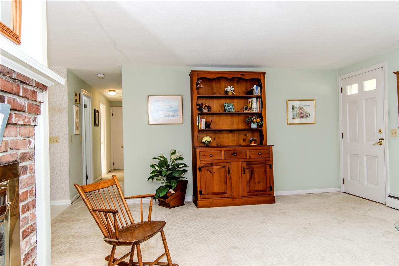 27 Stevens Road North Hampton, NH 03862 - Photo 5 of 37