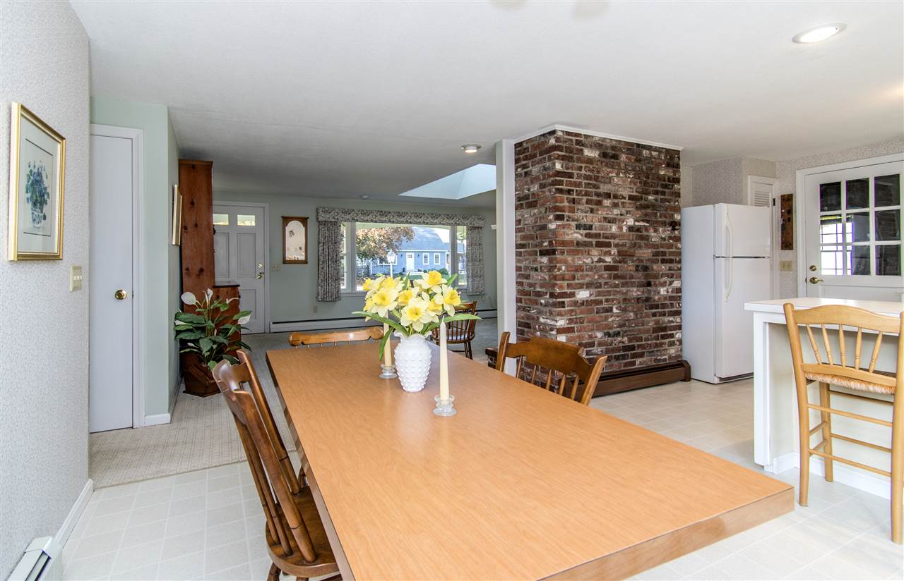 27 Stevens Road North Hampton, NH 03862 - Photo 8 of 37