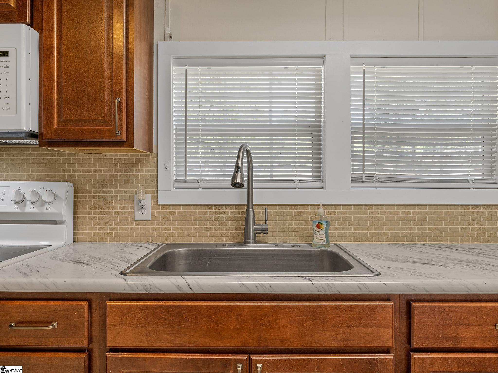 242 Autumnvale Drive Inman, SC 29349 - Photo 17 of 48