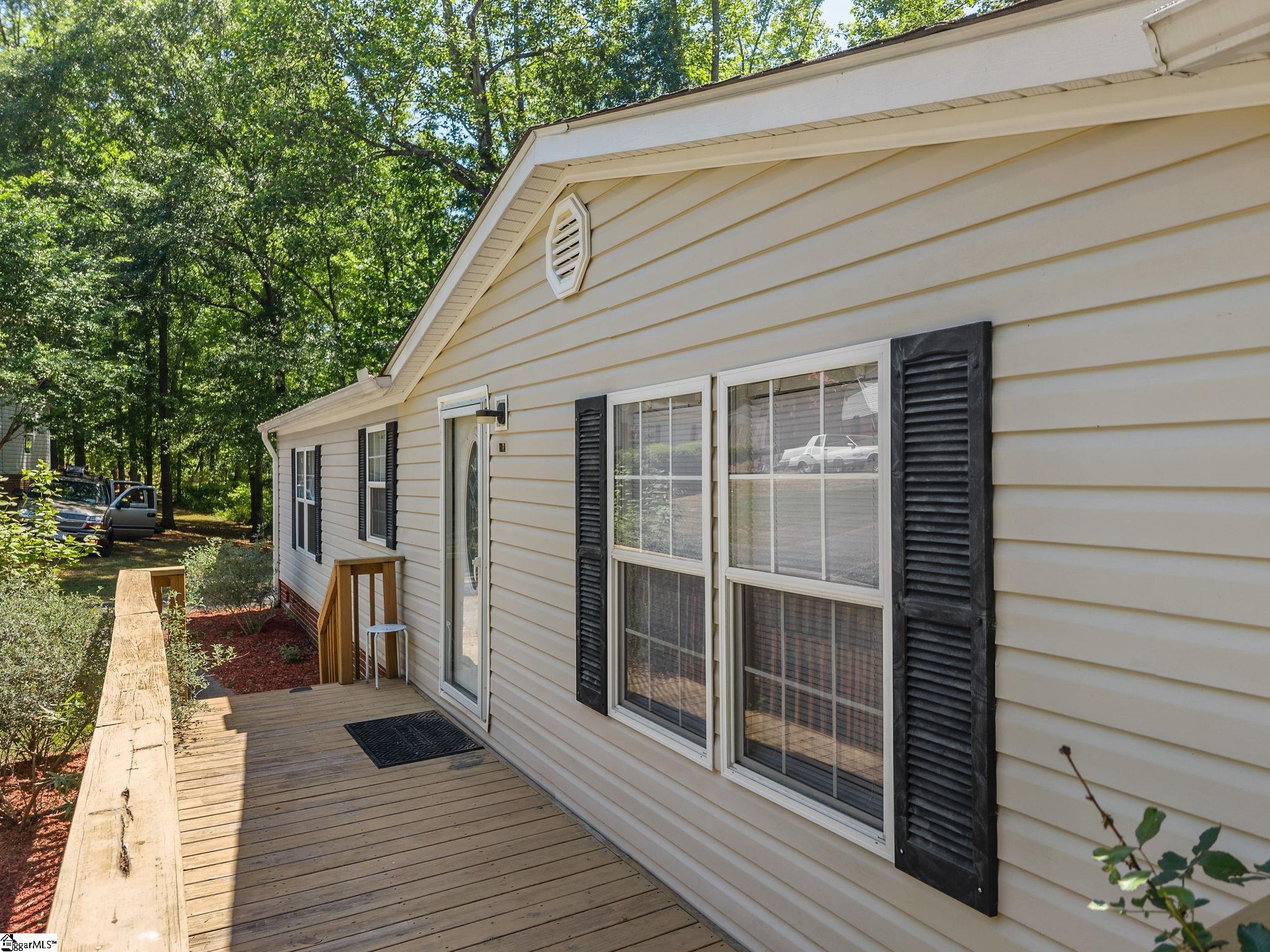 242 Autumnvale Drive Inman, SC 29349 - Photo 4 of 48