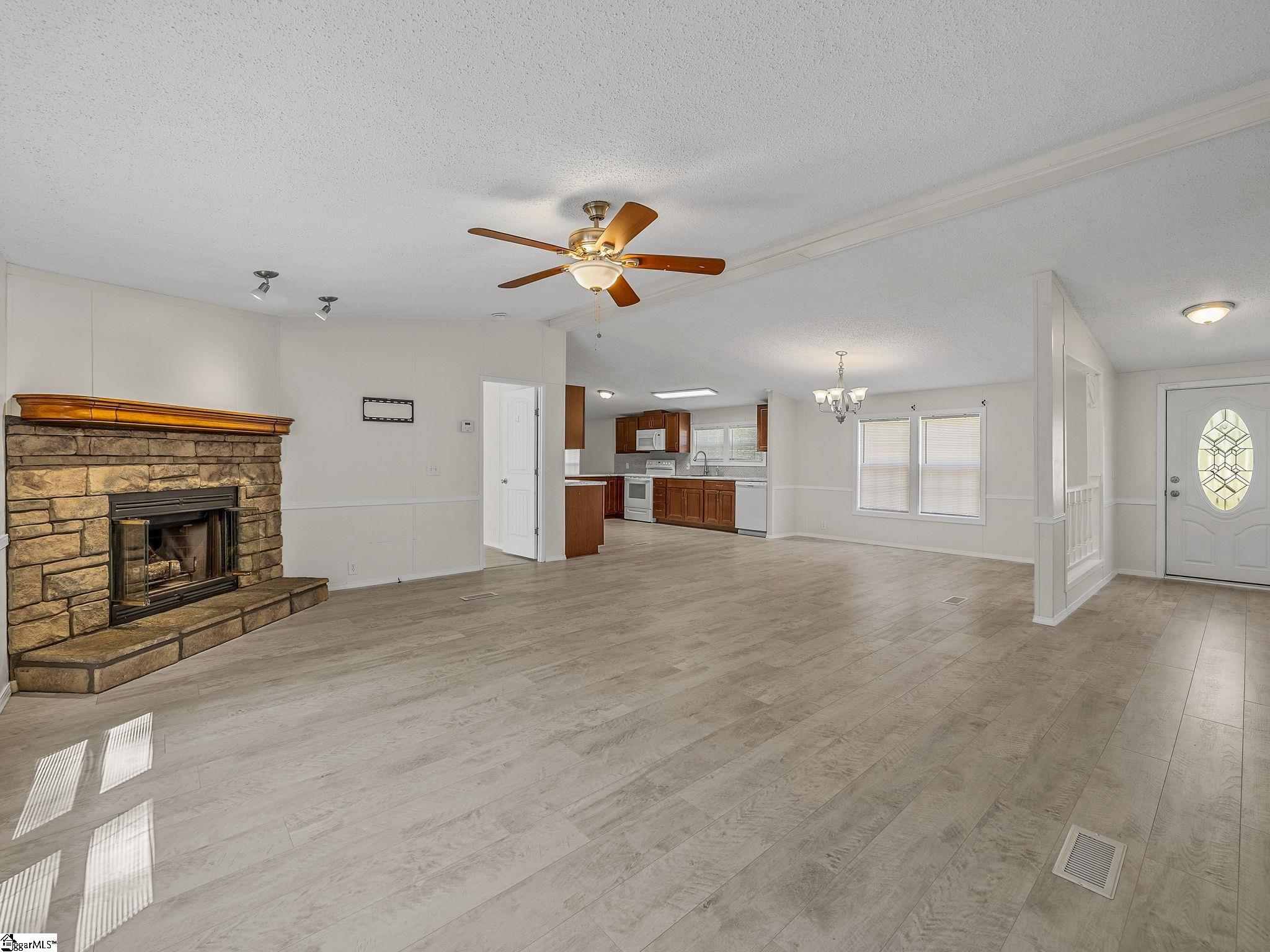 242 Autumnvale Drive Inman, SC 29349 - Photo 9 of 48