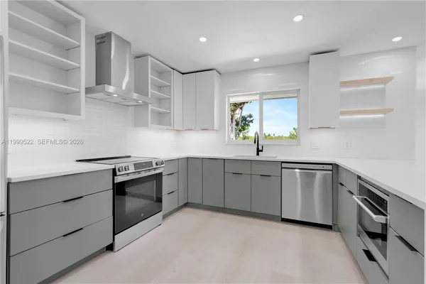$1,100,000 | 9125 Southeast Karin Street, Hobe Sound, FL 33455