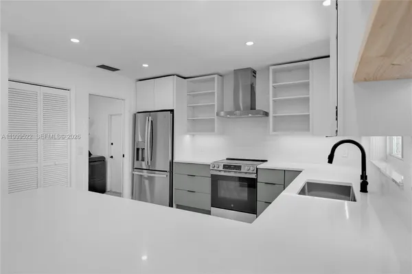 $1,100,000 | 9125 Southeast Karin Street, Hobe Sound, FL 33455