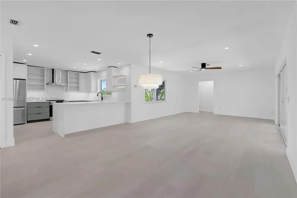 $1,100,000 | 9125 Southeast Karin Street, Hobe Sound, FL 33455