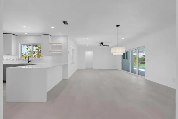 $1,100,000 | 9125 Southeast Karin Street, Hobe Sound, FL 33455