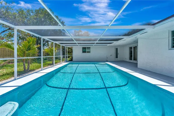 $1,100,000 | 9125 Southeast Karin Street, Hobe Sound, FL 33455