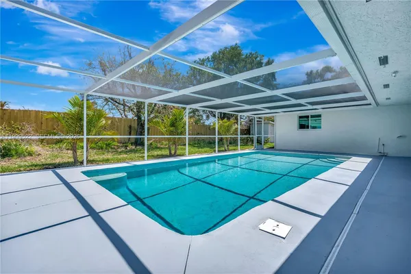 $1,100,000 | 9125 Southeast Karin Street, Hobe Sound, FL 33455