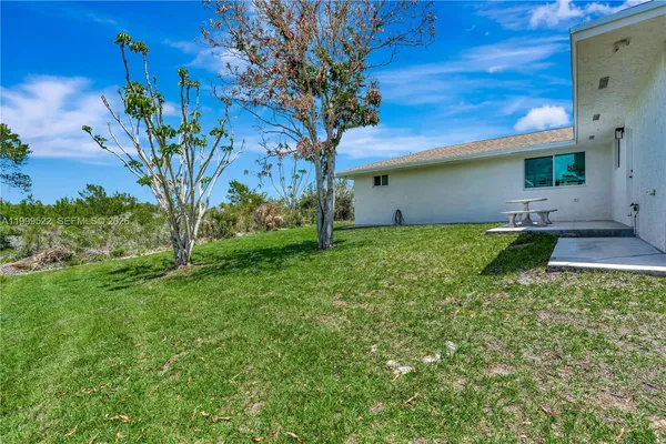 $1,100,000 | 9125 Southeast Karin Street, Hobe Sound, FL 33455