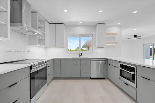 $1,100,000 | 9125 Southeast Karin Street, Hobe Sound, FL 33455