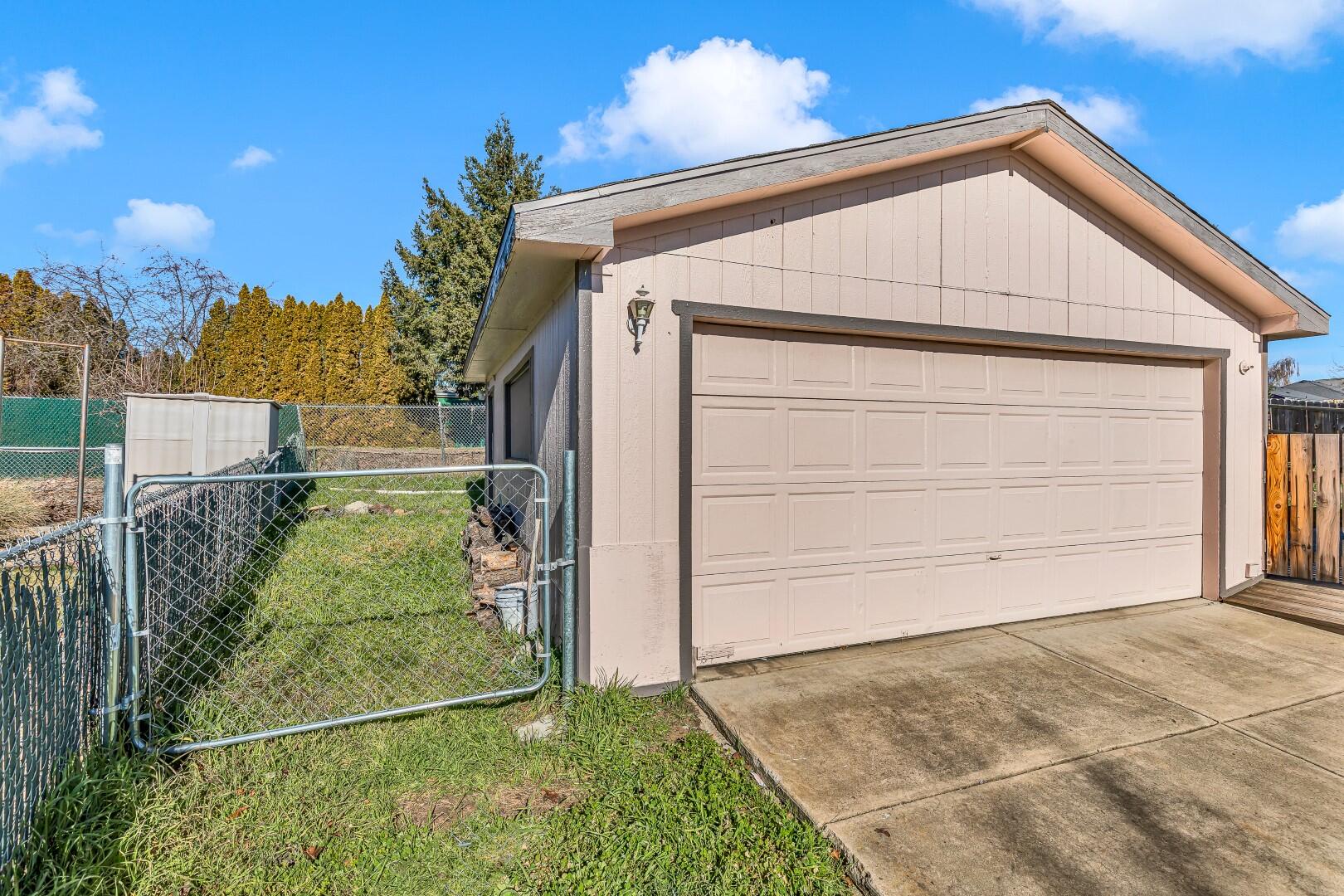 664 Clearview Way Eagle Point, OR 97524 - Photo 26 of 31 6