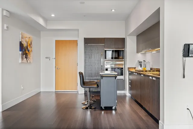 $4,250 | 110 Stuart Street, Unit 19A, Boston, MA 02116