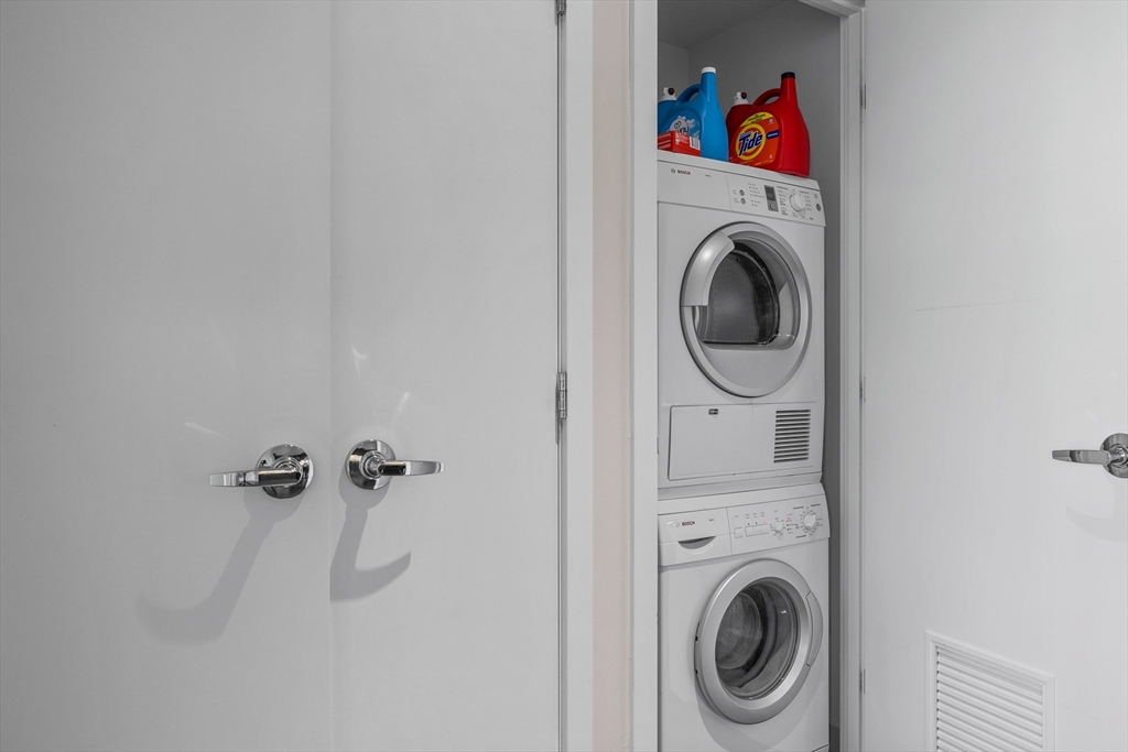 110 Stuart Street, Unit 19A Boston, MA 02116 - Photo 14 of 15