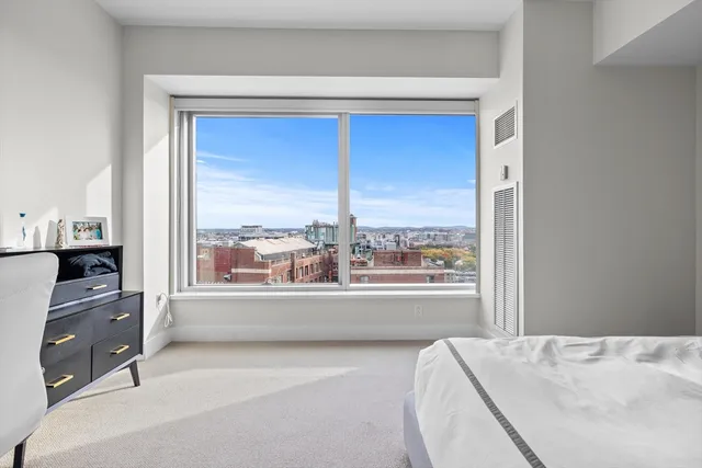 $4,250 | 110 Stuart Street, Unit 19A, Boston, MA 02116