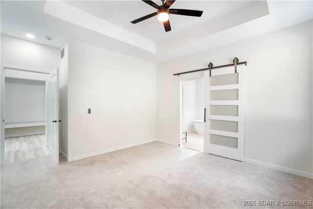 $562,500 | 516 Imperial Point Drive, Four Seasons, MO 65049