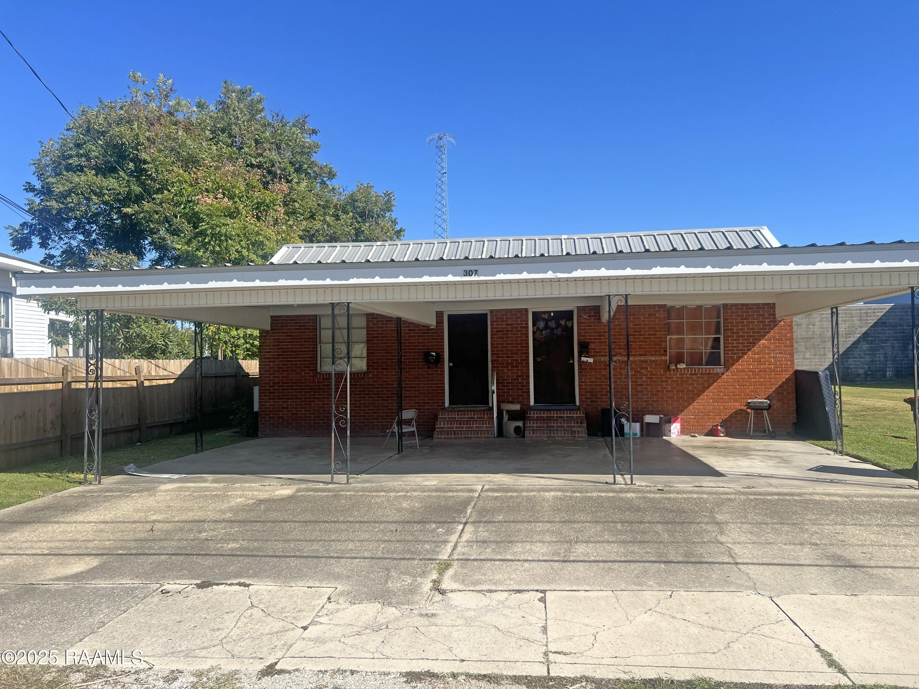 307 Monroe Street, Unit A Lafayette, LA 70501 - Photo 2 of 7 307 Monroe 2