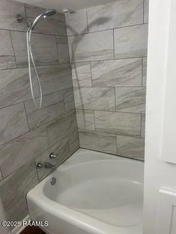 $900 | 307 Monroe Street, Unit A, Lafayette, LA 70501