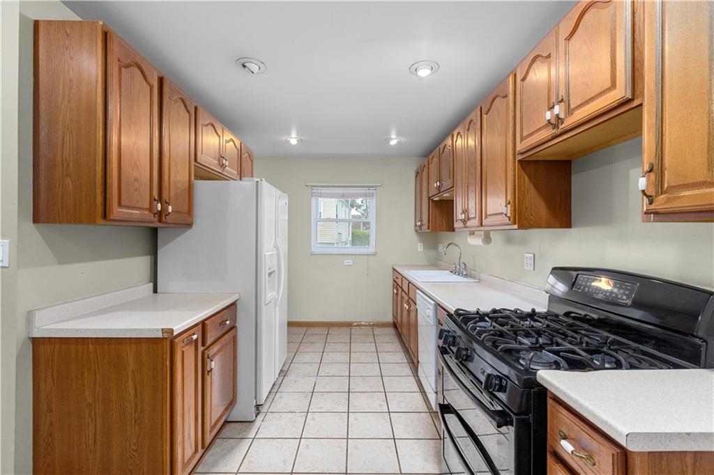448 Thompsonville Road McMurray, PA 15317 - Photo 10 of 24 Gallery Image 10