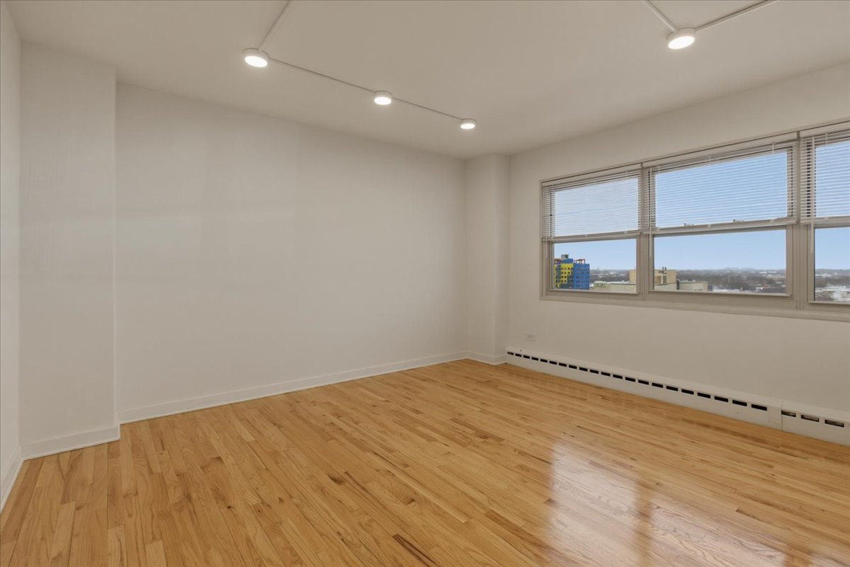 5630 North Sheridan Road, Unit S1108 Chicago, IL 60660 - Photo 7 of 10