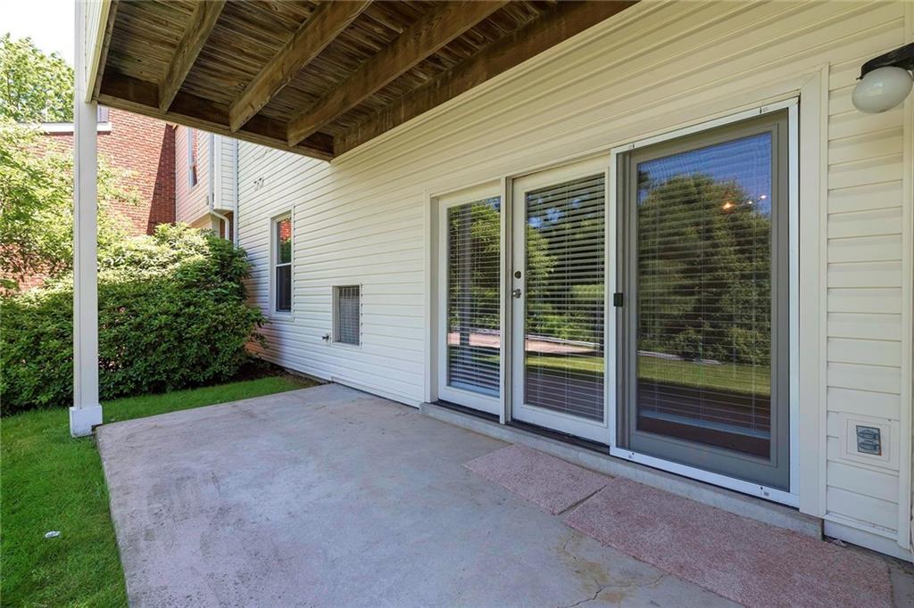 1206 Kenzie Road Pittsburgh, PA 15205 - Photo 20 of 20 Patio