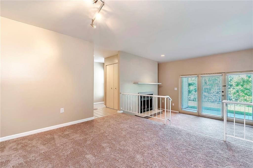 1206 Kenzie Road Pittsburgh, PA 15205 - Photo 4 of 20 Dining Area