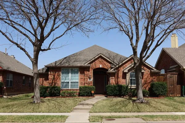 $2,600 | 5504 Foxfire Lane, The Colony, TX 75056