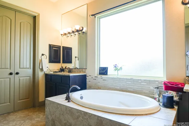 $684,900 | 5919 Dewdrop Lane, Converse, TX 78109