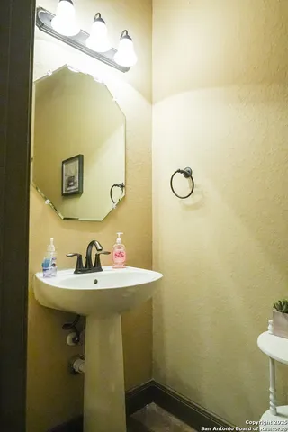 $684,900 | 5919 Dewdrop Lane, Converse, TX 78109