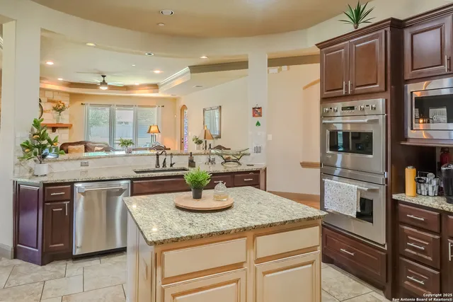 $684,900 | 5919 Dewdrop Lane, Converse, TX 78109