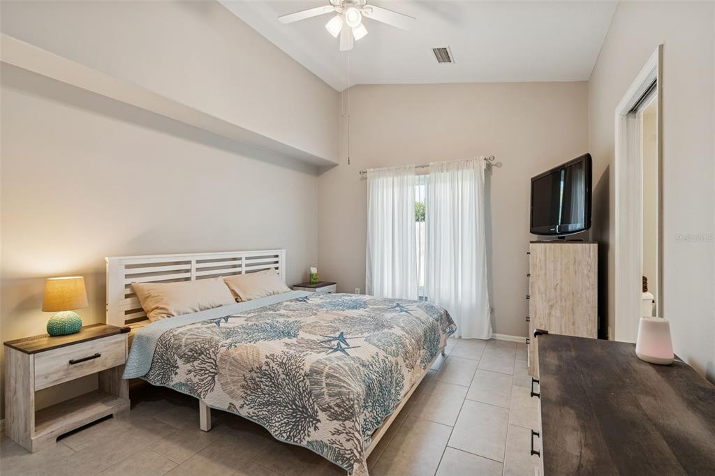 1489 Ridge Shore Drive Tarpon Springs, FL 34689 - Photo 9 of 29