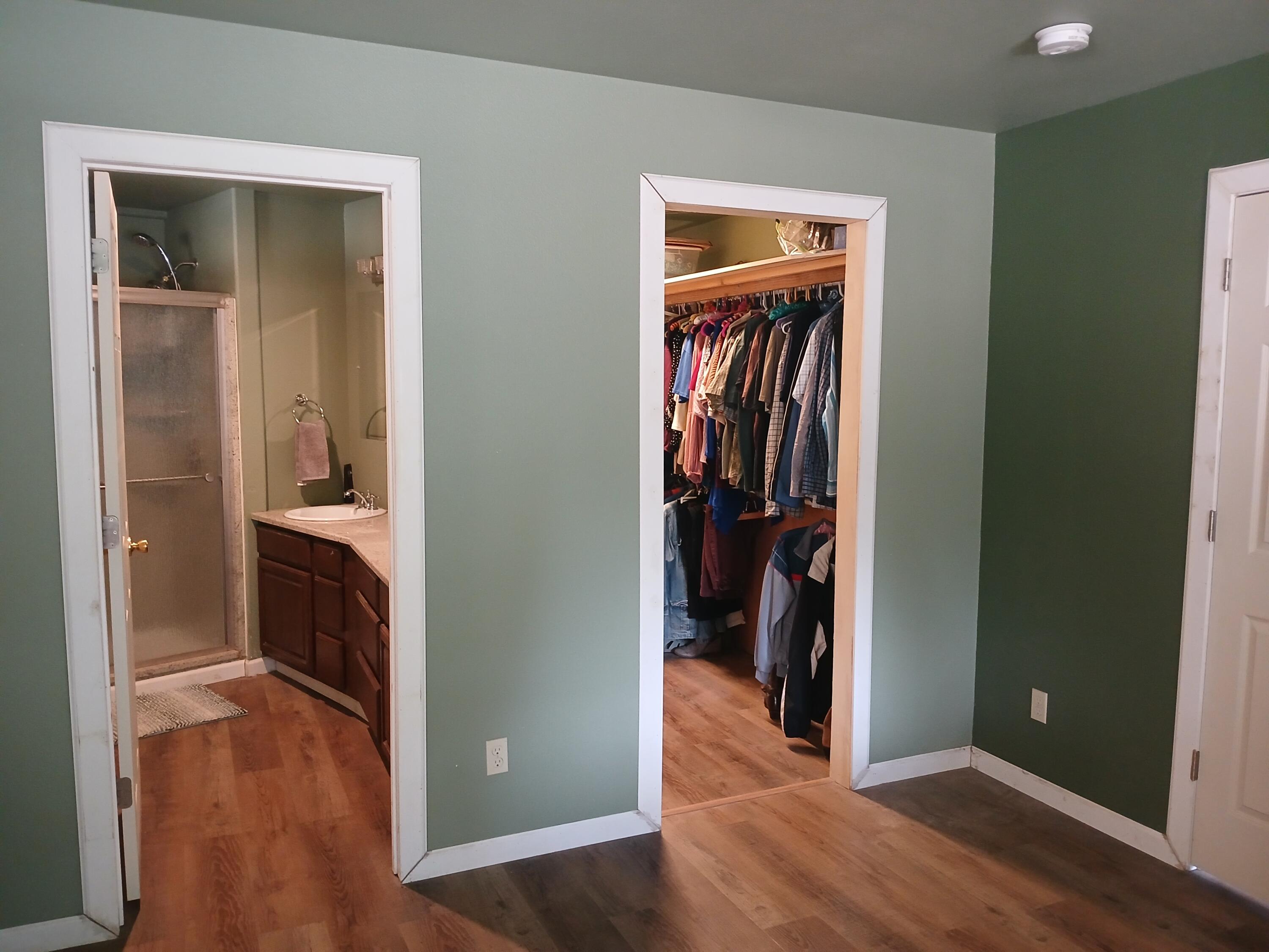 26949 Freemont Road Sprague River, OR 97639 - Photo 16 of 69 Master Bedroom