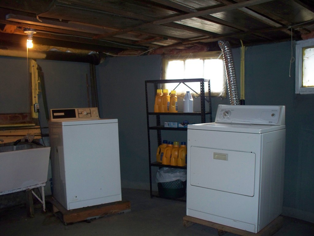 50 Dexter Street Springfield, MA 01105 - Photo 24 of 24 Gallery Image 24