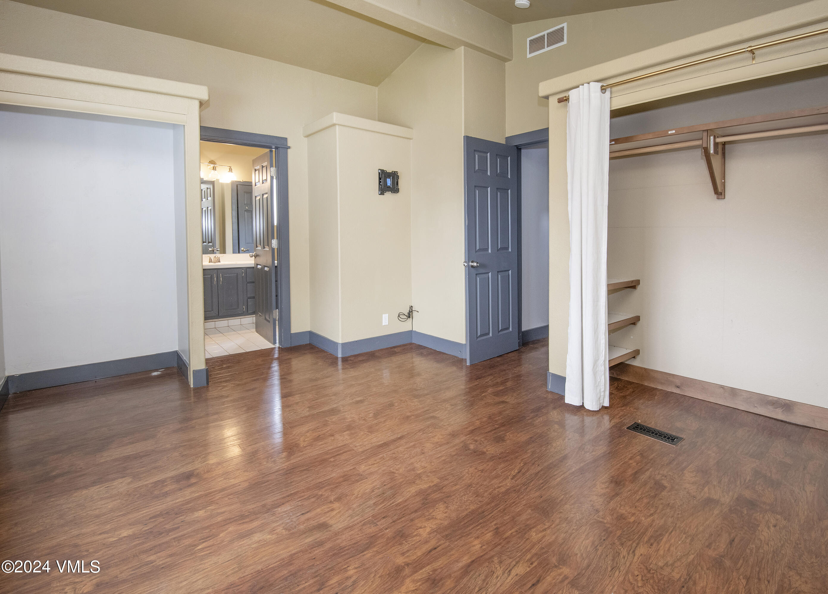 118 Spring Circle Gypsum, CO 81637 - Photo 21 of 33 118-Spring-Cir-MLS_19