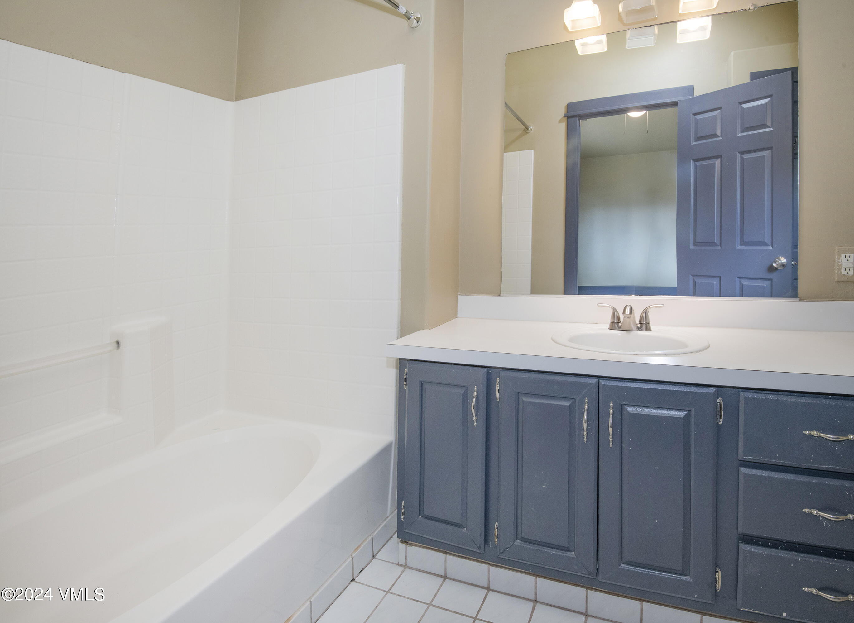 118 Spring Circle Gypsum, CO 81637 - Photo 23 of 33 118-Spring-Cir-MLS_21