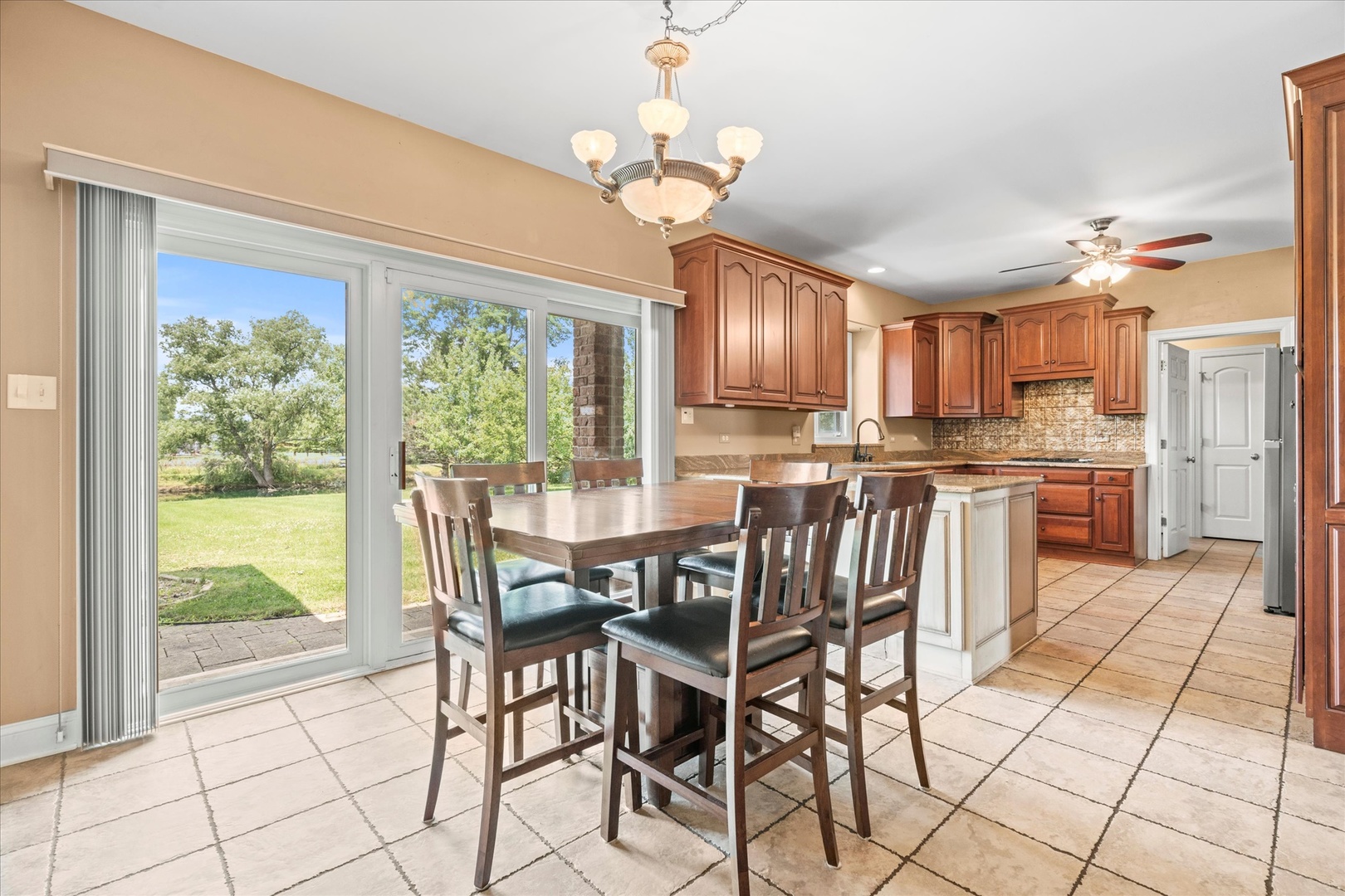 24028 Old Farm Road Manhattan, IL 60442 - Photo 17 of 60 Gallery Image 17