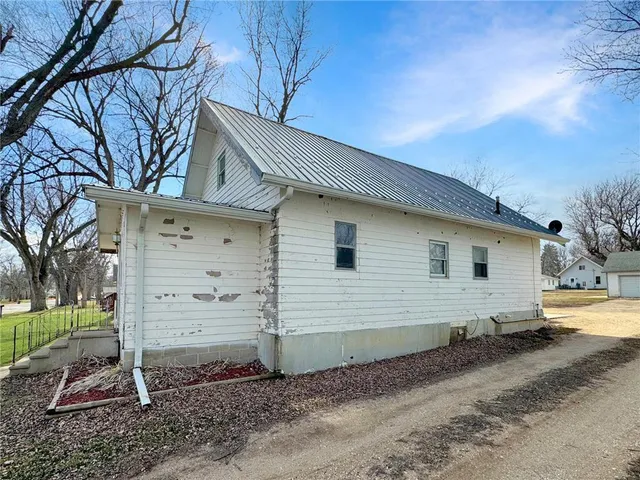 $40,000 | 231 Washington Avenue North, Balaton, MN 56115