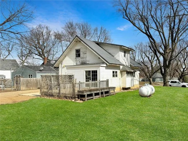 $40,000 | 231 Washington Avenue North, Balaton, MN 56115