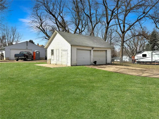 $40,000 | 231 Washington Avenue North, Balaton, MN 56115