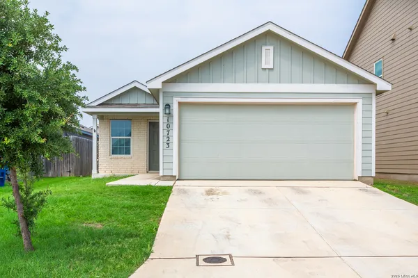 $1,500 | 10723 Giacconi Drive, Converse, TX 78109