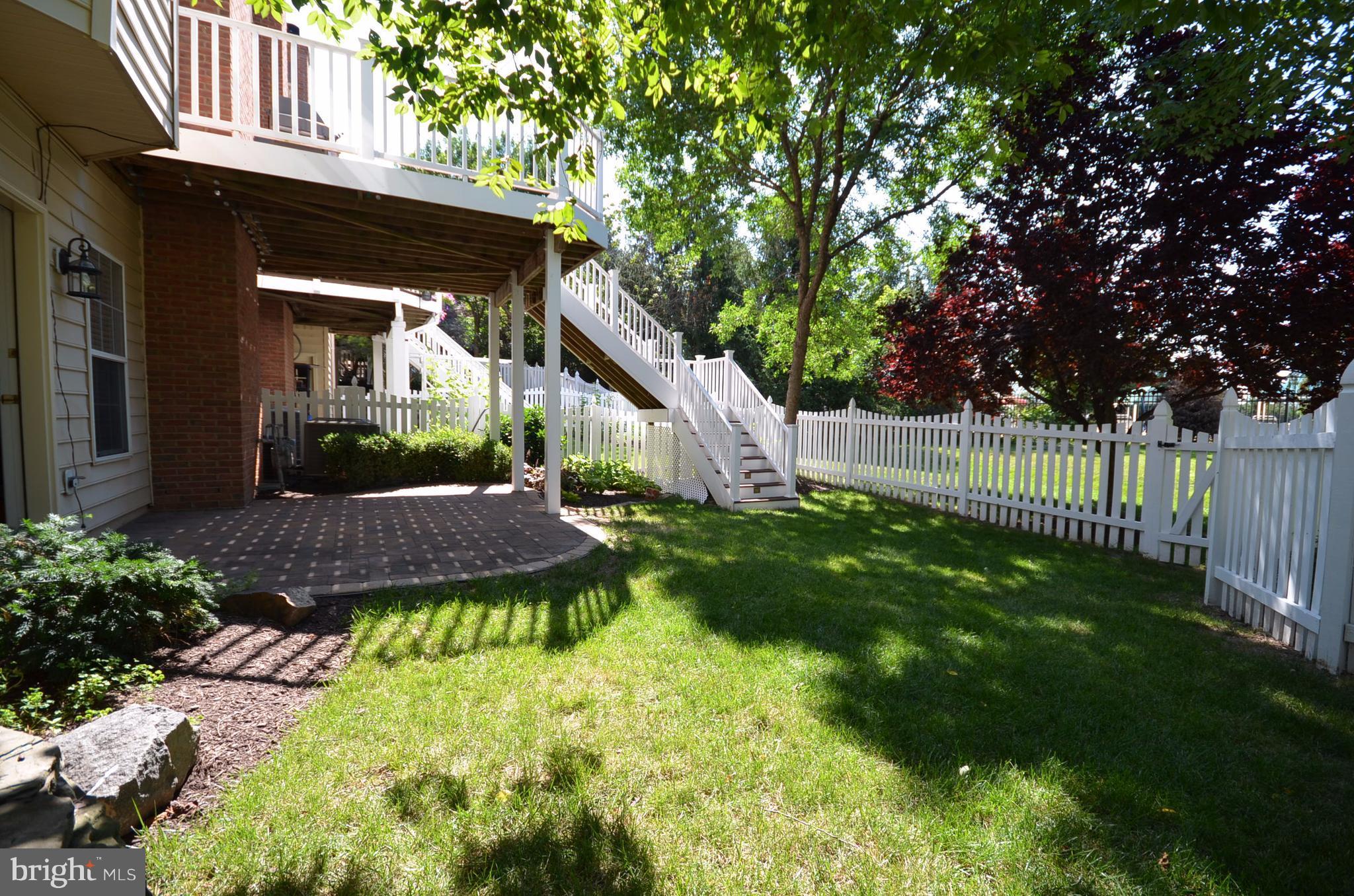 43629 Dunhill Cup Square Ashburn, VA 20147 - Photo 3 of 31 Exterior (Rear)