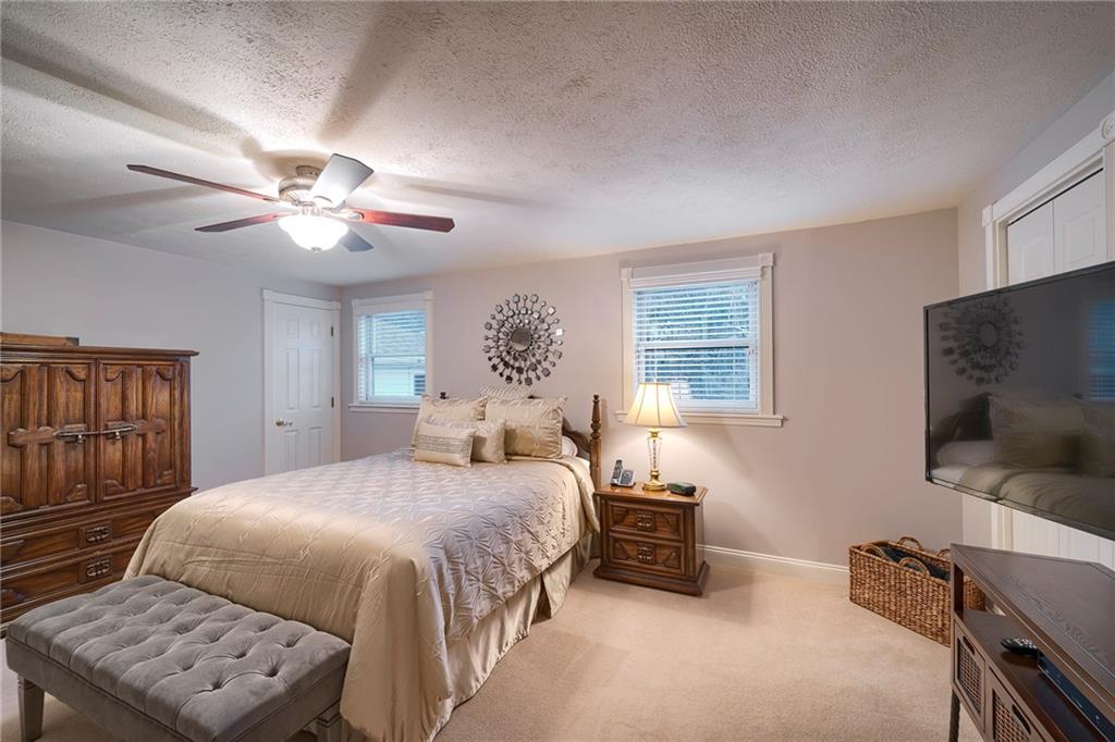 114 Russell Road Pittsburgh, PA 15237 - Photo 12 of 25 Gallery Image 12