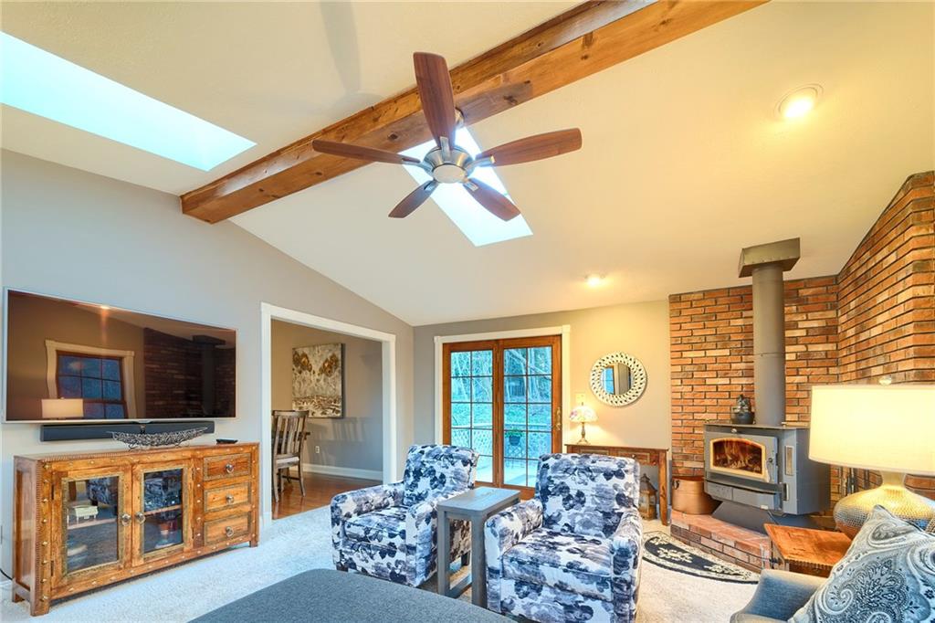114 Russell Road Pittsburgh, PA 15237 - Photo 8 of 25 Gallery Image 8
