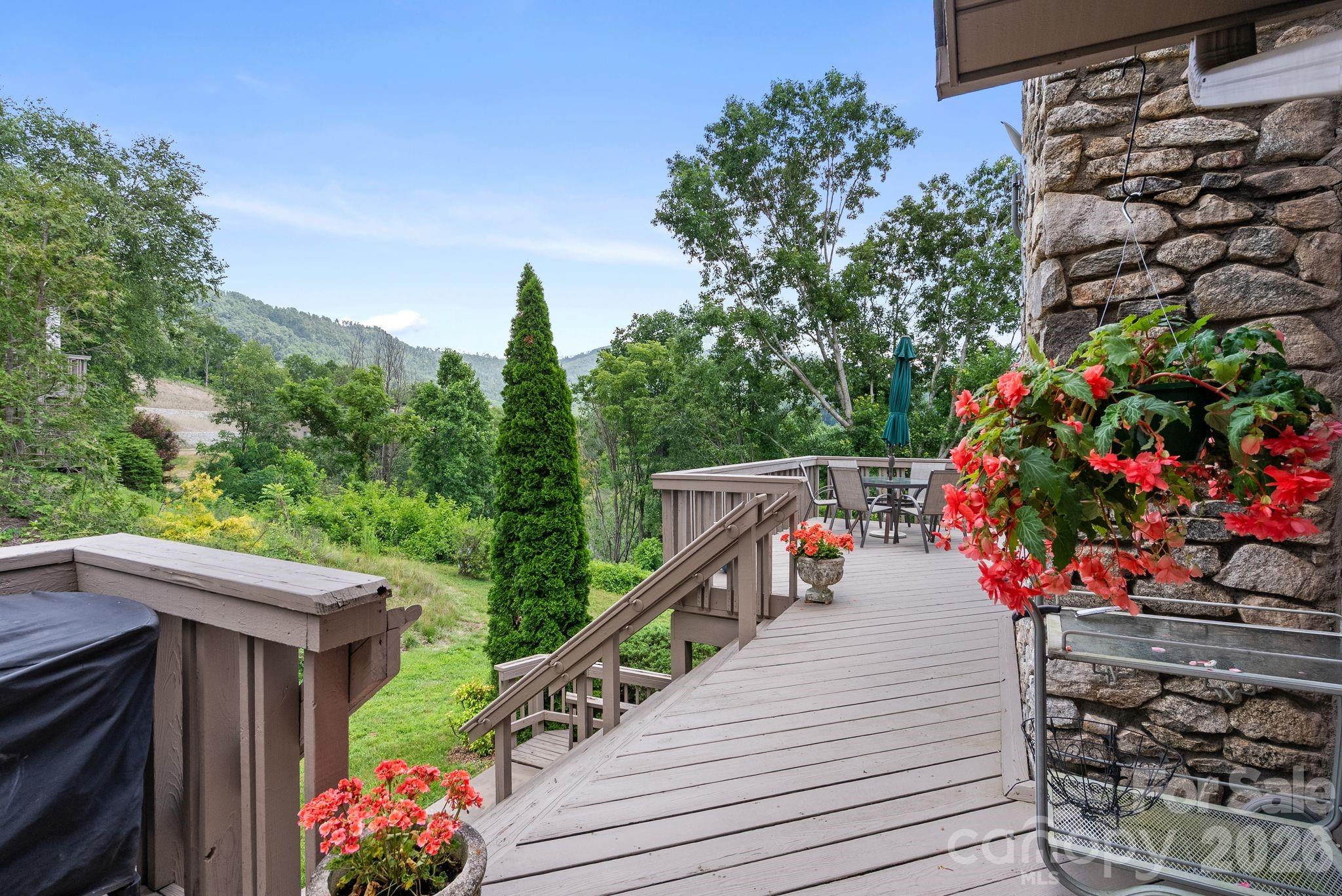 48 Stony Ridge Asheville, NC 28804 - Photo 27 of 38
