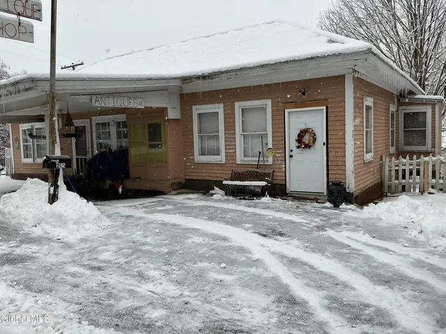 $193,000 | 2025 Highway 20, Nassau, NY 12123