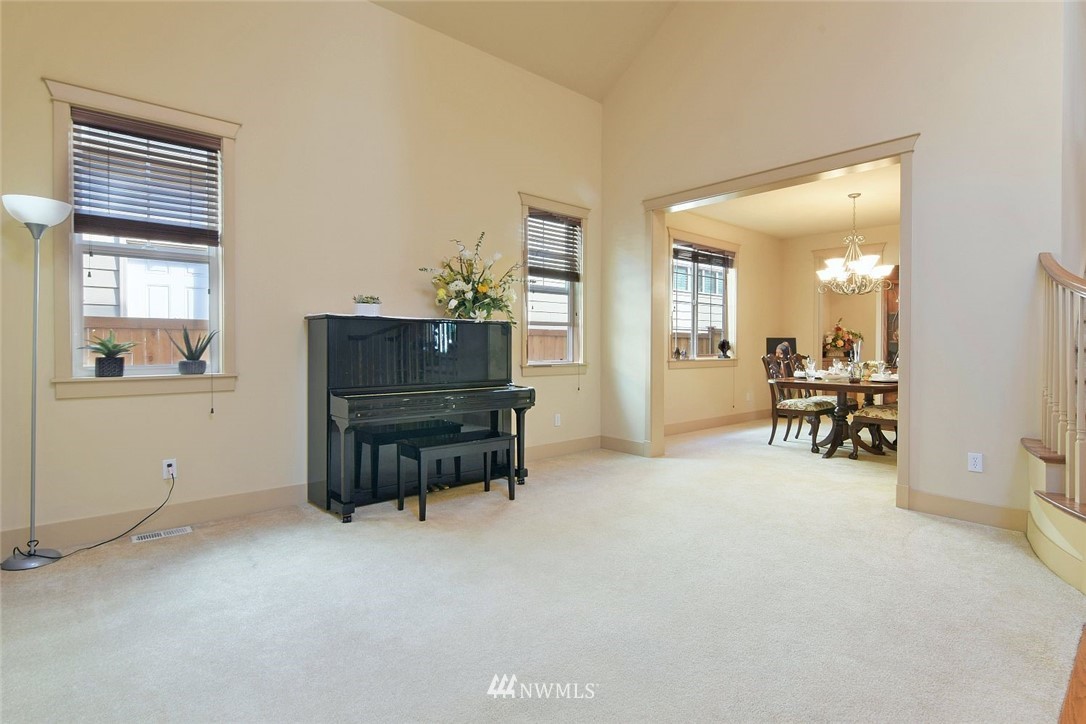 3806 186th Place Southeast Bothell, WA 98012 - Photo 3 of 23 Gallery Image 3