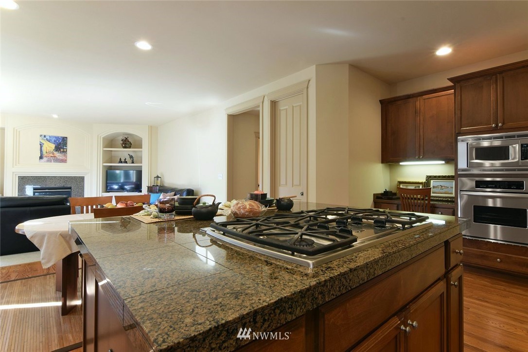 3806 186th Place Southeast Bothell, WA 98012 - Photo 10 of 23 Gallery Image 10