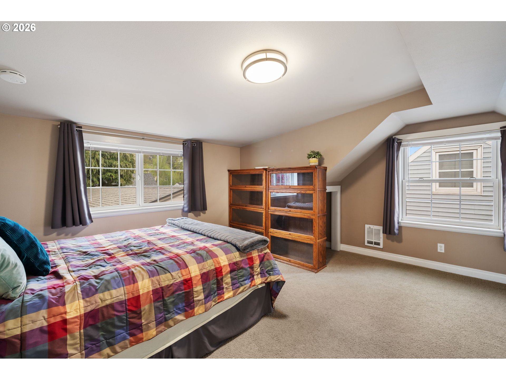 3725 Southeast Tibbetts Street Portland, OR 97202 - Photo 12 of 20