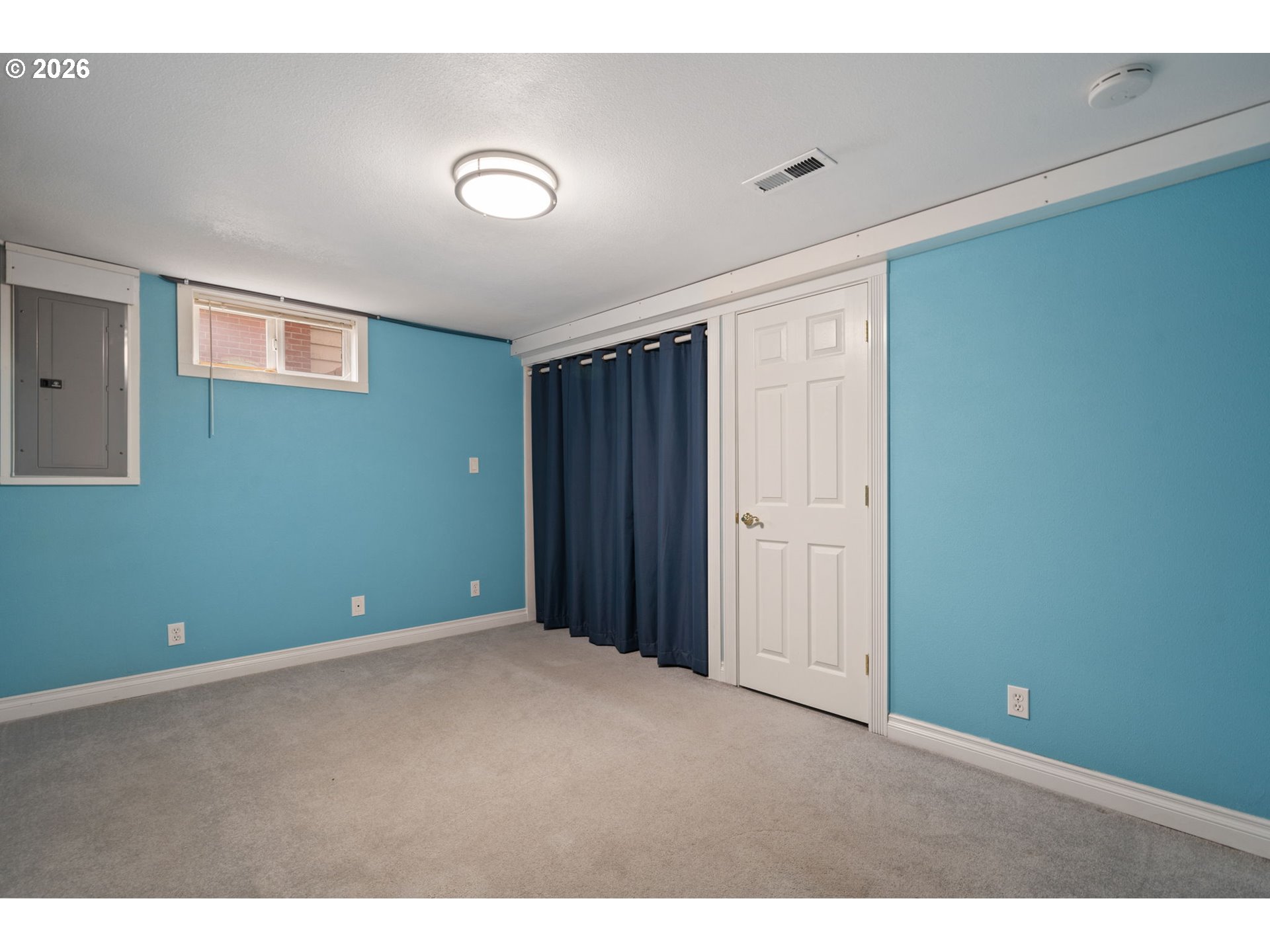 3725 Southeast Tibbetts Street Portland, OR 97202 - Photo 14 of 20